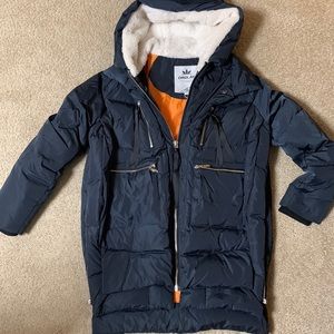 Orolay women’s thickened down jacket.